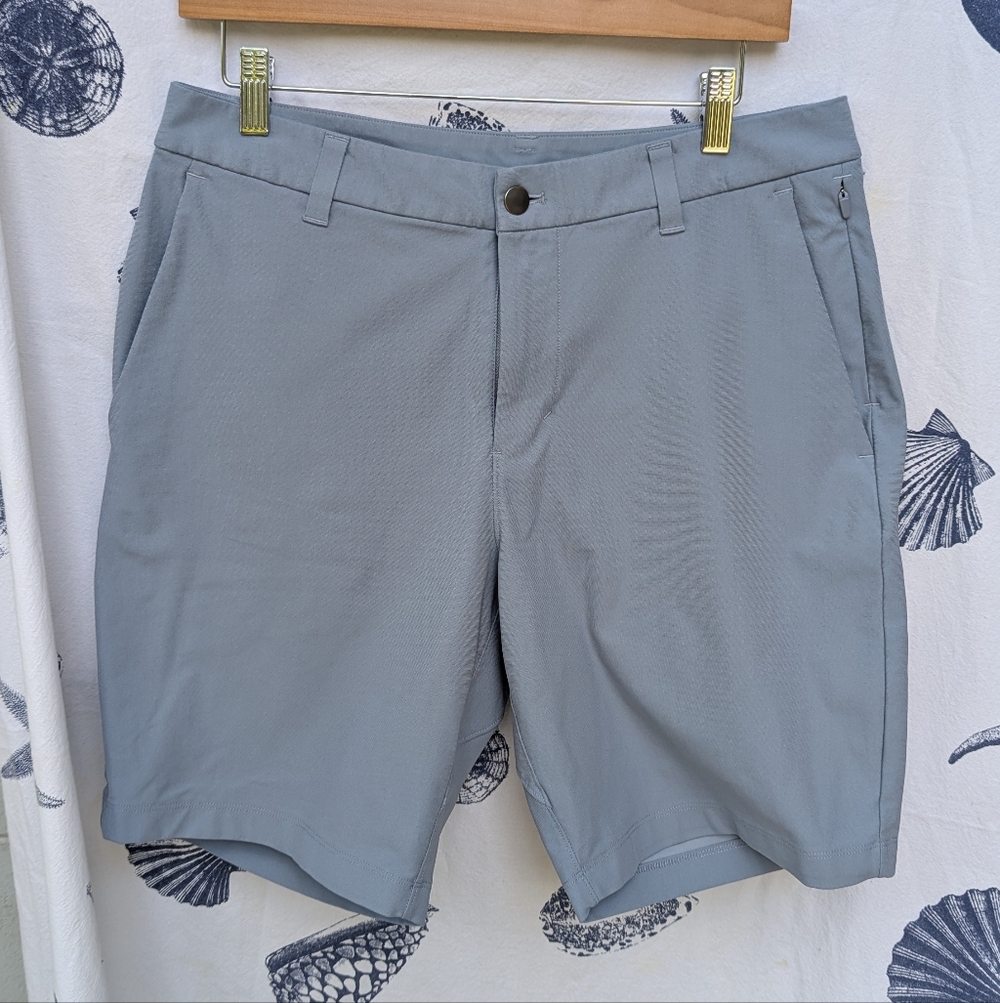 Lululemon Mens Size 32 Commission Shorts Classic Fit NWOT Dusty Blue